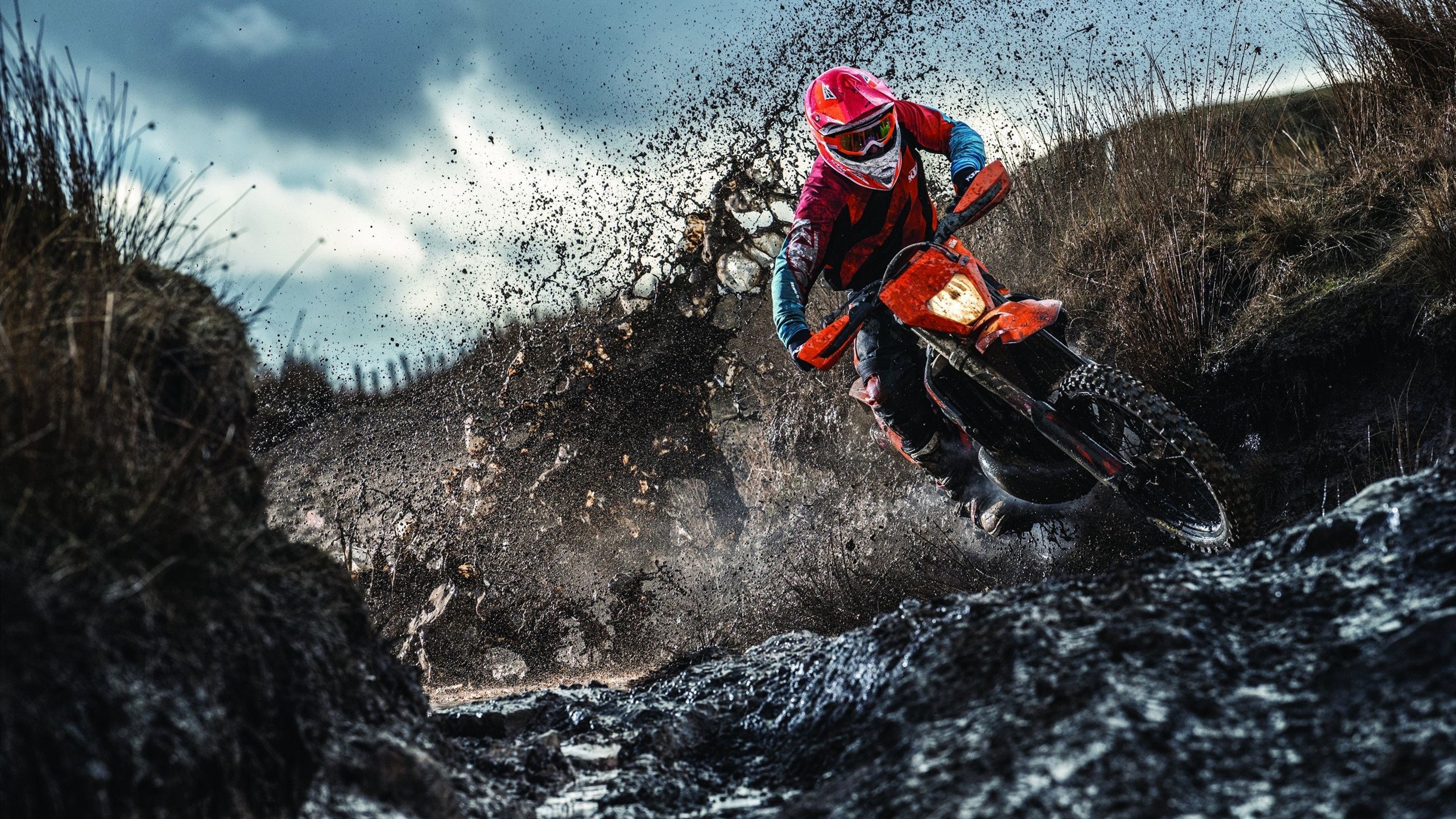 超水平发挥：运动员在关键比赛中的最佳表现，运动员超水平发挥往往伴随着什么情绪状态